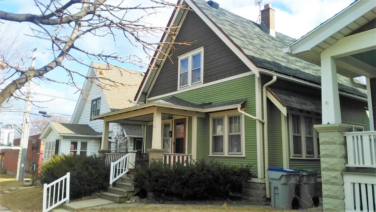 Comfortable 3 Bedroom Craftsman Bungalow In Milwaukee'S Bay View Neighborhood Bagian luar foto